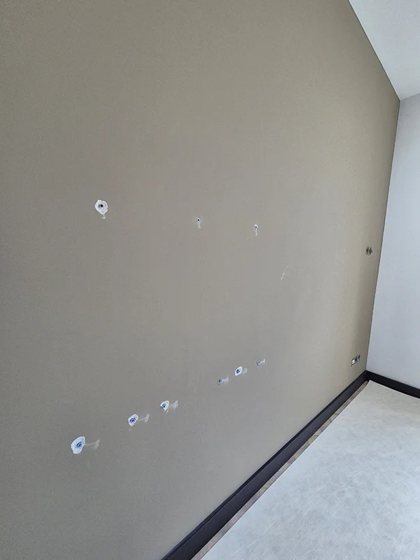 Latex Spuiten - Reparatie - Herstel scheuren - Aalsmeer - Woning 3