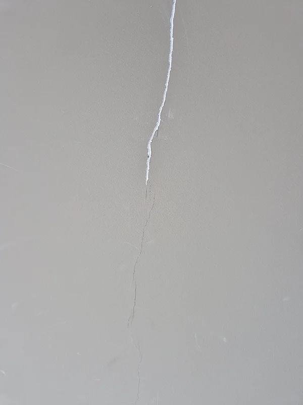 Latex Spuiten - Reparatie - Herstel scheuren - Aalsmeer - Woning 3