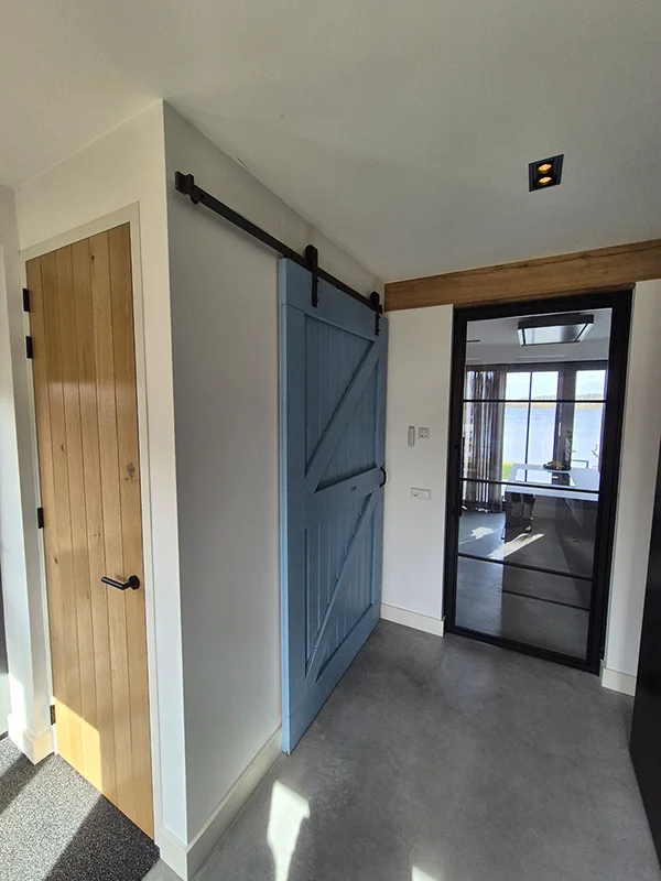 Latex Spuiten Uithoorn - Hoofddorp - Trap - Binnenschilderwerk 2