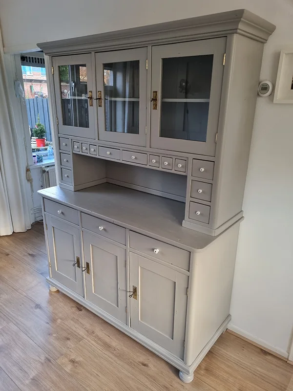 Latex Spuiten Uithoorn - Spuitcabine - Kast