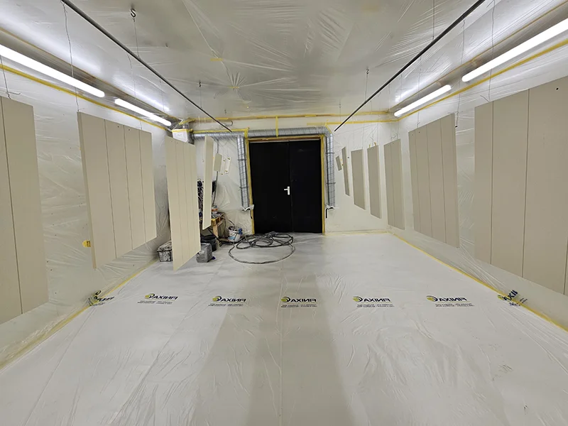 Latex Spuiten Uithoorn - Spuitcabine - Paneeldeuren - Panelen wit